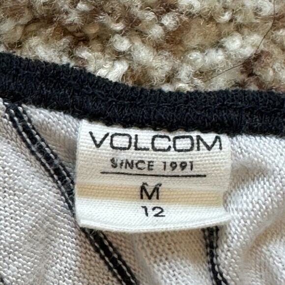 Volcom, tank top, lightweight knit, size Medium - Picture 6 of 6